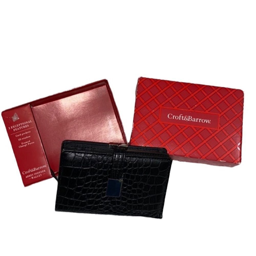 Croft & Barrow Black Wallet. - Picture 1 of 5